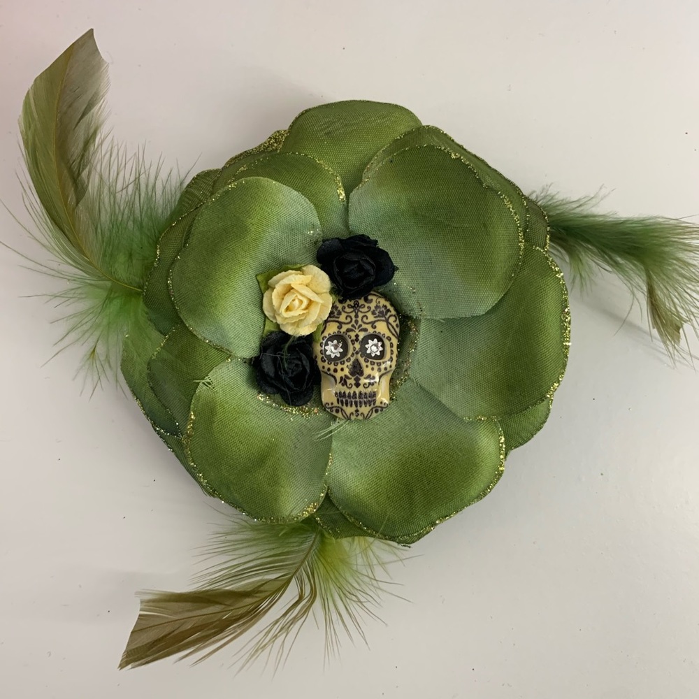 Rockabilly Hair Flower with Skull - Green